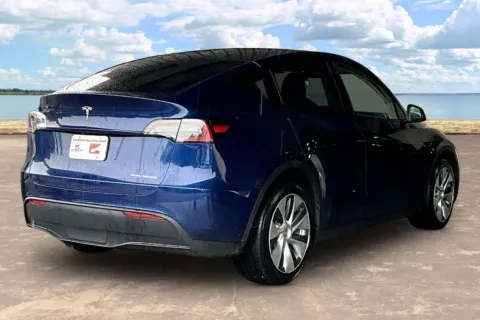 More photos of 2023 Tesla Model Y Long Range at Gravity Autos Jacksonville, FL