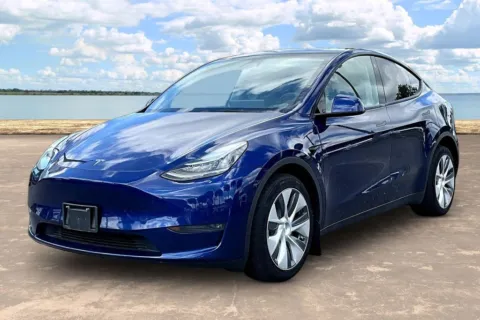 Blue 2023 Tesla Model Y Long Range for sale in Jacksonville, FL