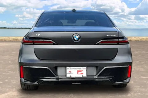 More photos of 2023 BMW i7 xDrive60 at Gravity Autos Jacksonville, FL