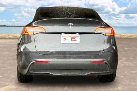 More photos of 2024 Tesla Model Y Long Range at Gravity Autos Jacksonville, FL