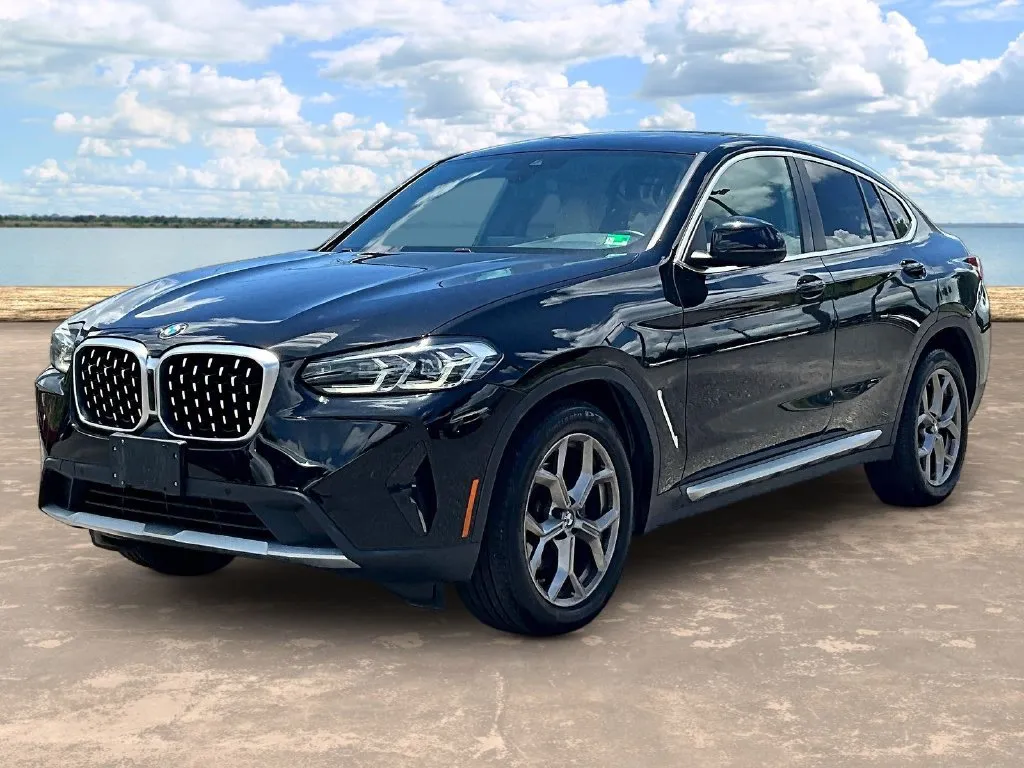 2022 BMW X4