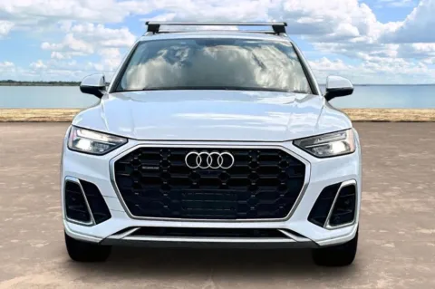 Photos of 2019 Audi Q5 2.0T Premium for sale in Jacksonville, FL at Gravity Autos Jacksonville