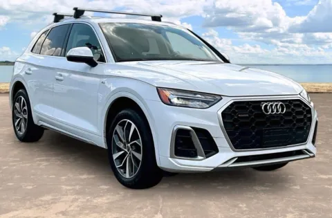 Another view of 2019 Audi Q5 2.0T Premium for sale in Jacksonville, FL at Gravity Autos Jacksonville