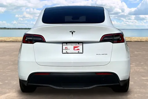 More photos of 2023 Tesla Model Y Long Range at Gravity Autos Jacksonville, FL