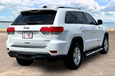 More photos of 2015 Jeep Grand Cherokee Laredo at Gravity Autos Jacksonville, FL