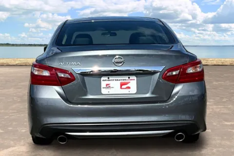 More photos of 2018 Nissan Altima 2.5 S at Gravity Autos Jacksonville, FL