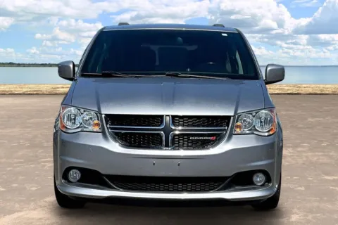 Photos of 2019 Dodge Grand Caravan SXT for sale in Jacksonville, FL at Gravity Autos Jacksonville