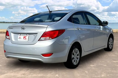 More photos of 2017 Hyundai Accent SE at Gravity Autos Jacksonville, FL