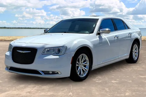 White 2016 Chrysler 300 C for sale in Jacksonville, FL