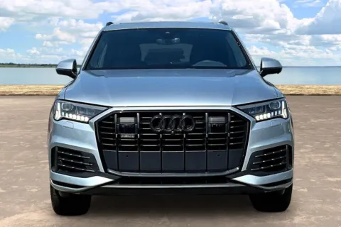 Photos of 2023 Audi Q7 45 Premium Plus for sale in Jacksonville, FL at Gravity Autos Jacksonville