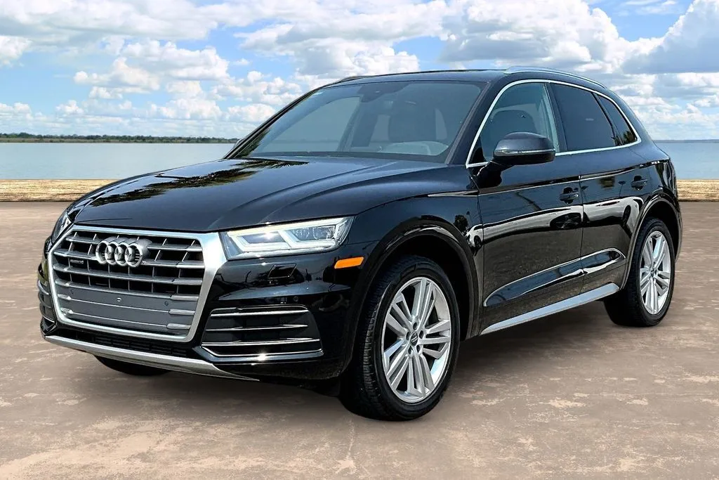 Black 2019 Audi Q5 2.0T Premium Plus for sale in Jacksonville, FL