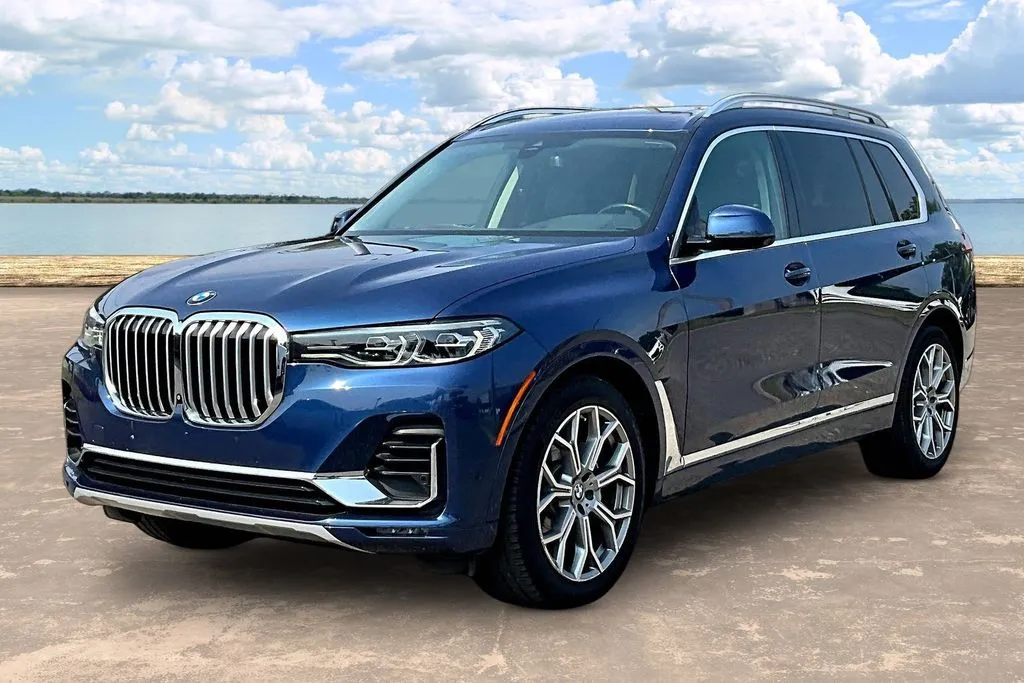 Blue 2021 BMW X7 xDrive40i for sale in Jacksonville, FL