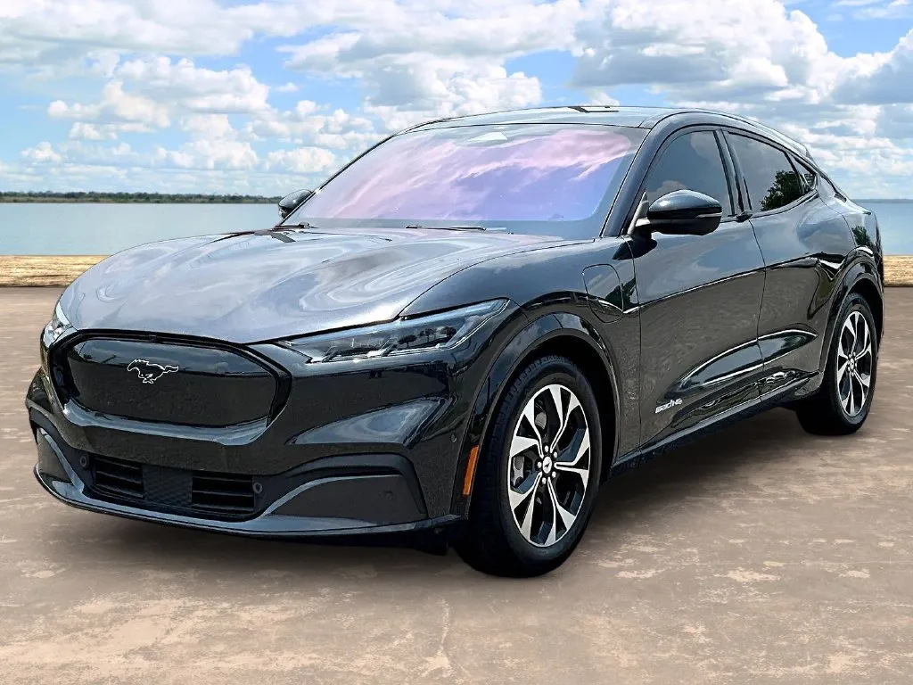 2022 Ford Mustang Mach-E