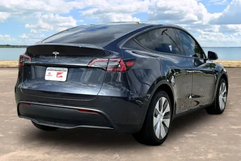 More photos of 2024 Tesla Model Y Long Range at Gravity Autos Jacksonville, FL