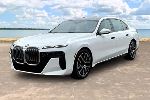 White 2023 BMW 7 Series 740i for sale in Jacksonville, FL