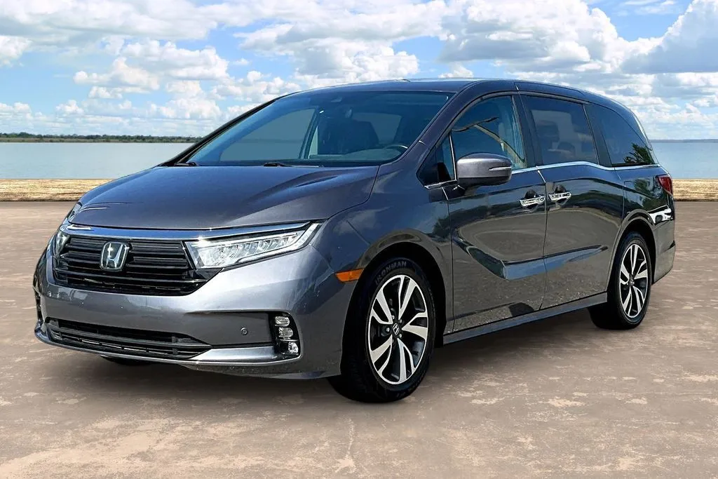 Gray 2023 Honda Odyssey Touring for sale in Jacksonville, FL