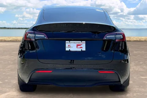 More photos of 2023 Tesla Model Y Long Range at Gravity Autos Jacksonville, FL