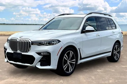 White 2021 BMW X7 xDrive40i for sale in Jacksonville, FL