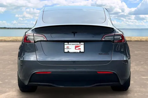 More photos of 2023 Tesla Model Y Performance at Gravity Autos Jacksonville, FL