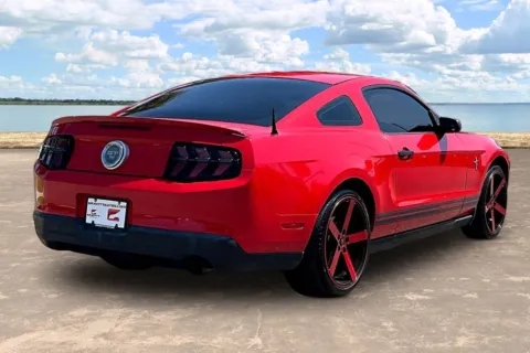 More photos of 2010 Ford Mustang V6 at Gravity Autos Jacksonville, FL