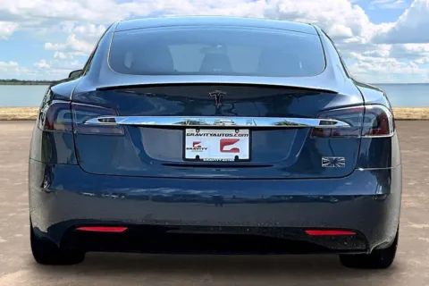 More photos of 2019 Tesla Model S Performance at Gravity Autos Jacksonville, FL