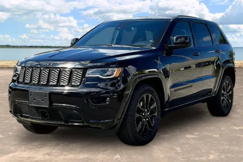 Black 2020 Jeep Grand Cherokee Altitude for sale in Jacksonville, FL
