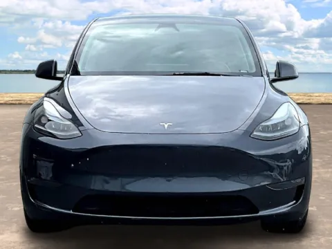 Photos of 2025 Tesla Model Y Long Range for sale in Jacksonville, FL at Gravity Autos Jacksonville