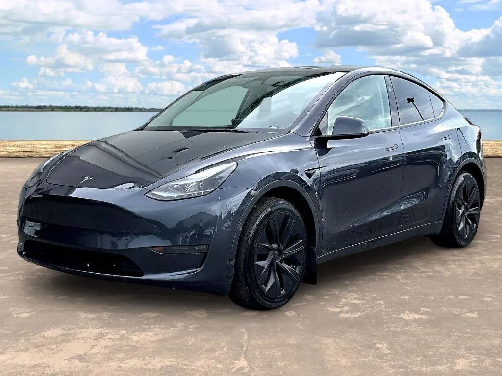 2025 Tesla Model Y