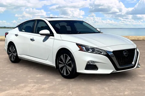Another view of 2022 Nissan Altima 2.5 SV for sale in Jacksonville, FL at Gravity Autos Jacksonville