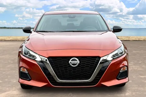 Photos of 2021 Nissan Altima 2.5 SR for sale in Jacksonville, FL at Gravity Autos Jacksonville