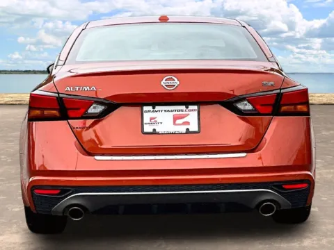 More photos of 2021 Nissan Altima 2.5 SR at Gravity Autos Jacksonville, FL