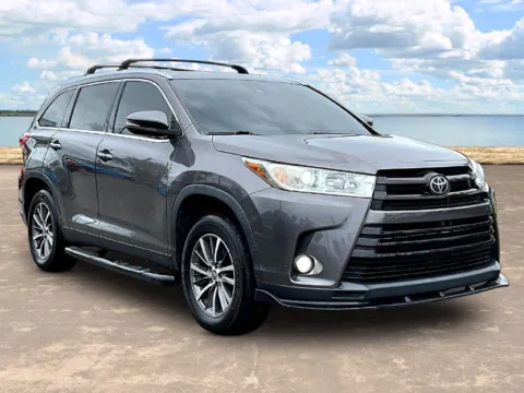 Another view of 2019 Toyota Highlander XLE for sale in Jacksonville, FL at Gravity Autos Jacksonville