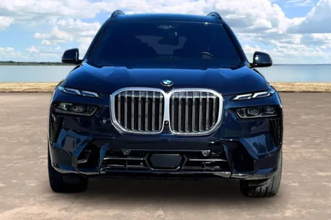 Photos of 2023 BMW X7 xDrive40i for sale in Jacksonville, FL at Gravity Autos Jacksonville