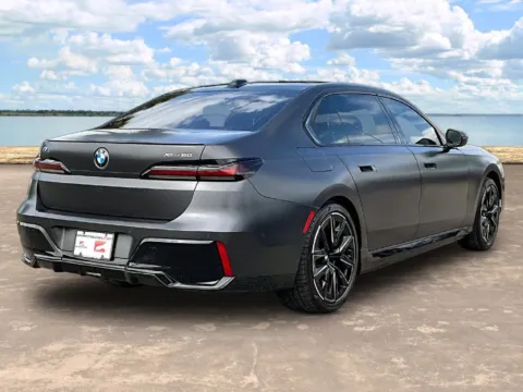 More photos of 2023 BMW i7 xDrive60 at Gravity Autos Jacksonville, FL