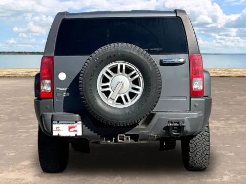 More photos of 2008 Hummer H3 Luxury at Gravity Autos Jacksonville, FL