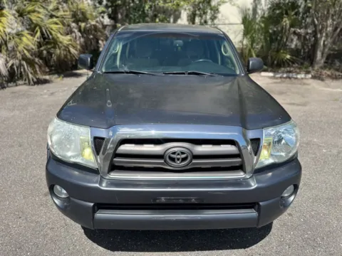 More photos of 2009 Toyota Tacoma at Gravity Autos Jacksonville, FL
