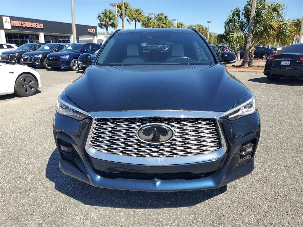 2022 Infiniti QX55 Luxe photo 3