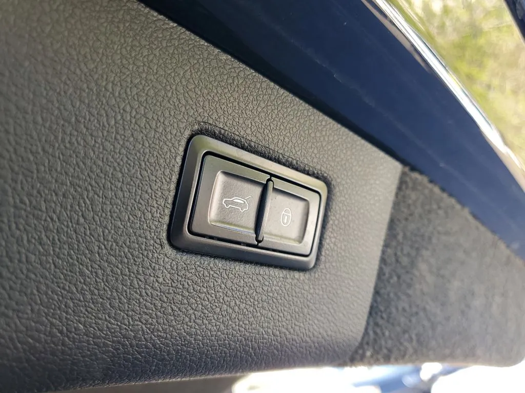 2019 Bentley Bentayga Base - Photo 11