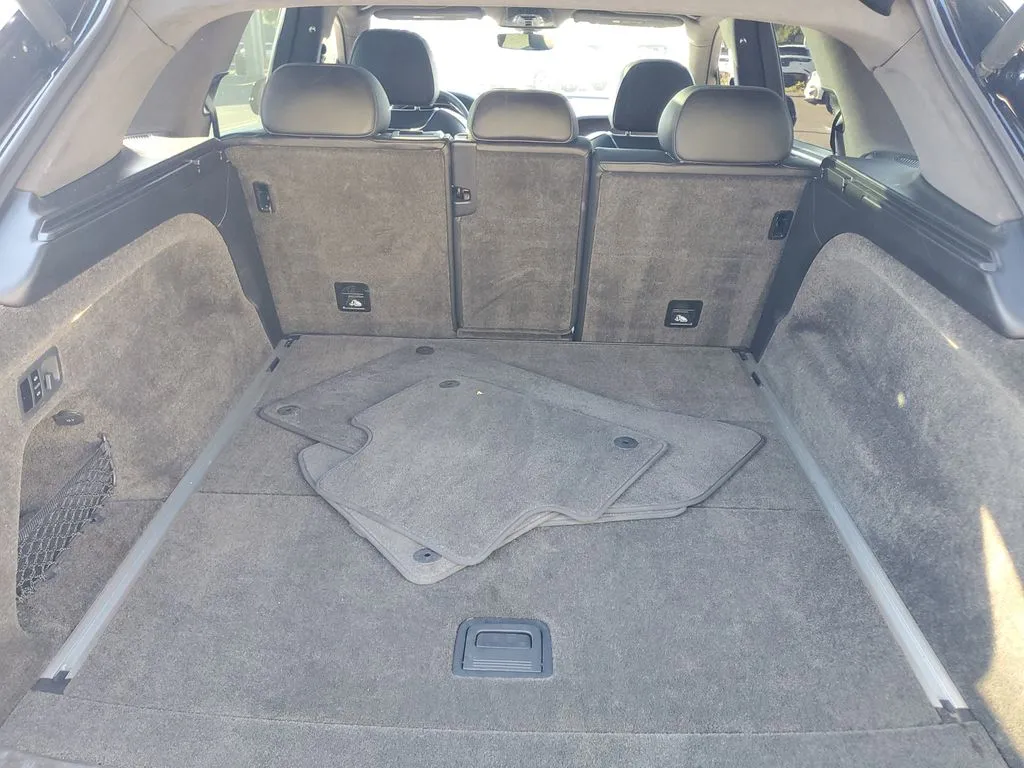 2019 Bentley Bentayga Base - Photo 10