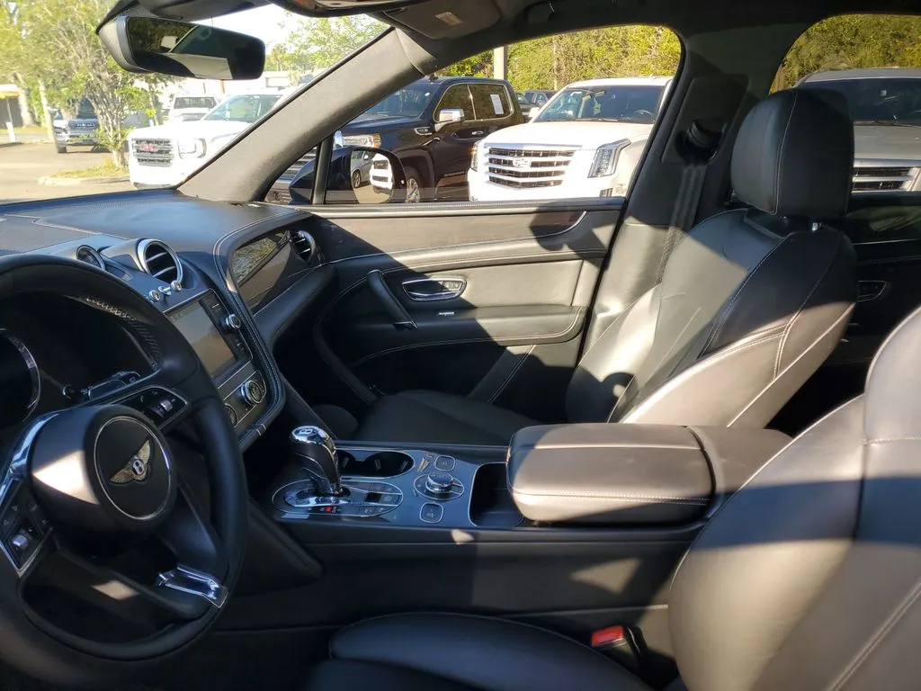 2019 Bentley Bentayga Base - Photo 22