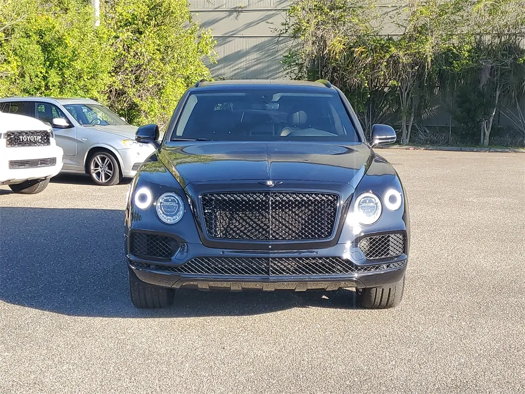 2019 Bentley Bentayga V8 photo 3