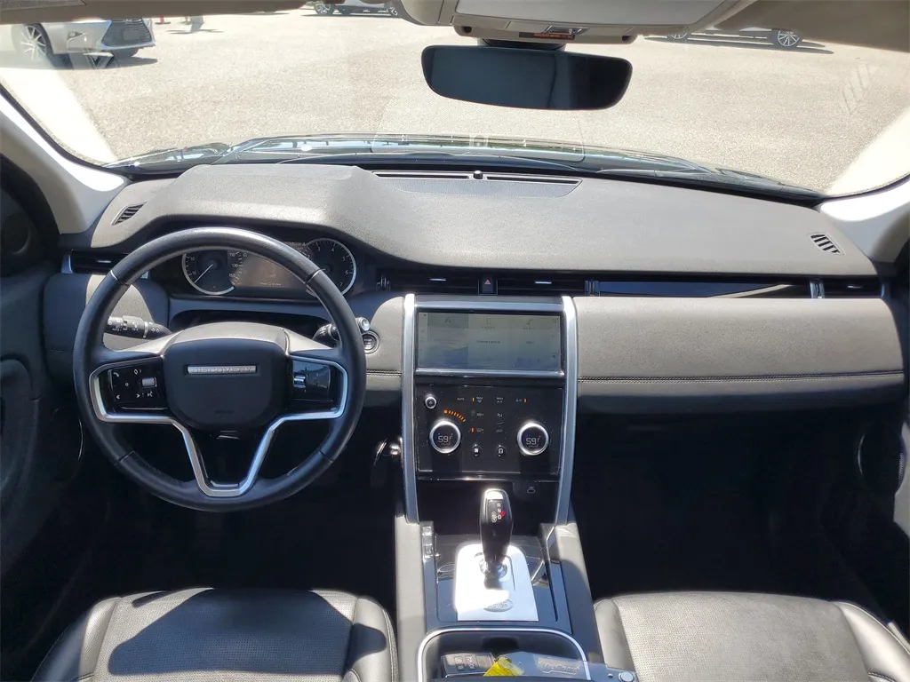 2023 Land Rover Discovery Sport S photo 4