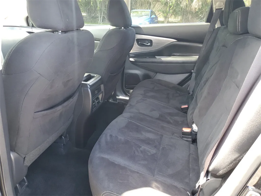 2018 Nissan Murano SV photo 4
