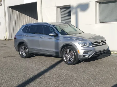 More photos of 2020 Volkswagen Tiguan 2.0T SEL at Gravity Autos Jacksonville, FL