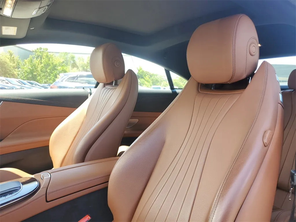 2022 Mercedes Benz E 450 4MATIC photo 4