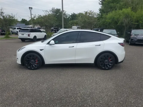 Photos of 2022 Tesla Model Y Performance for sale in Jacksonville, FL at Gravity Autos Jacksonville