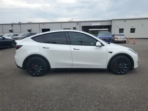 More photos of 2022 Tesla Model Y Performance at Gravity Autos Jacksonville, FL