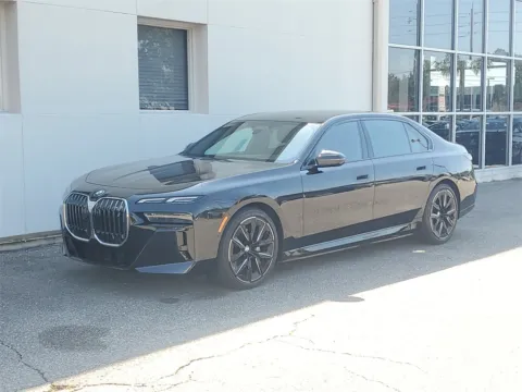 Black 2023 BMW i7 xDrive60 for sale in Jacksonville, FL