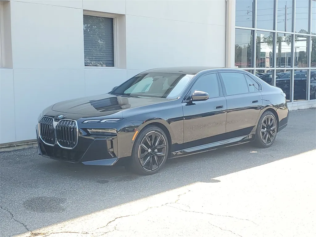 Black 2023 BMW i7 xDrive60 for sale in Jacksonville, FL