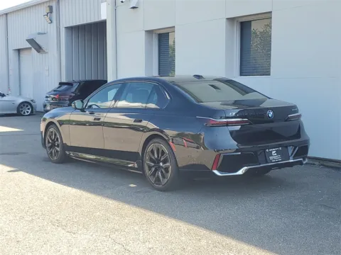 Photos of 2023 BMW i7 xDrive60 for sale in Jacksonville, FL at Gravity Autos Jacksonville